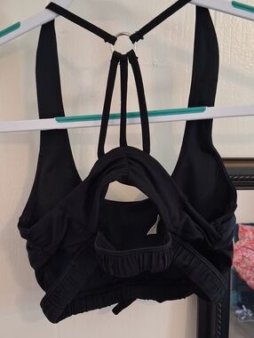 Free PEOPLE Movement Black Strappy Sports Bra Crop Top Like New